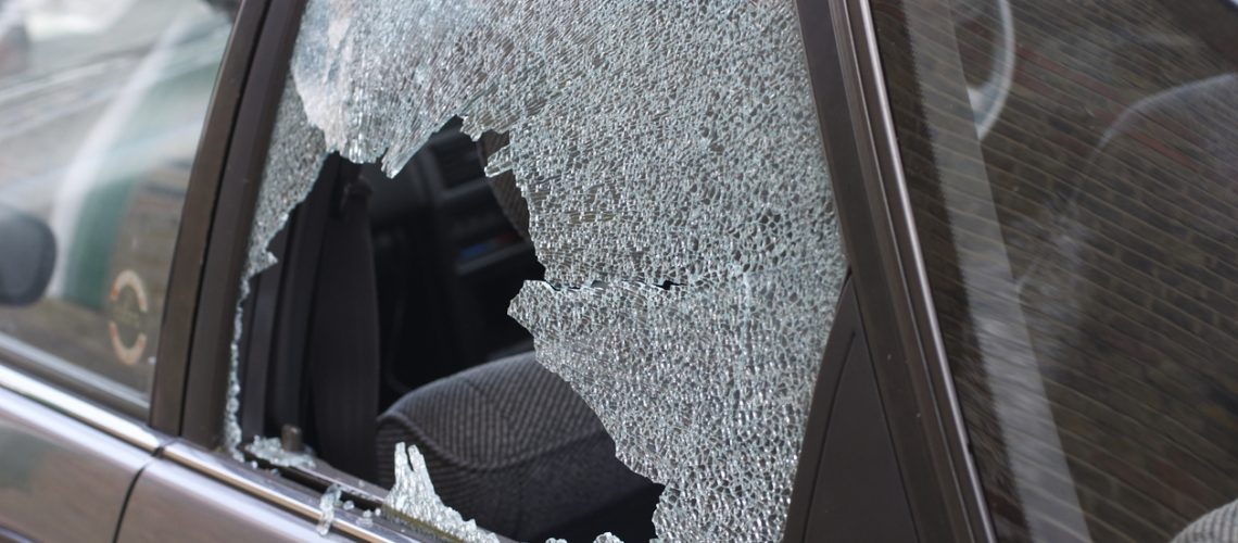 How To Handle Getting A Windshield Replacement After A BreakIn Super